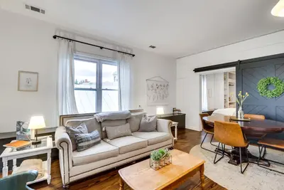 Image de Historic New Market Retreat: Walkable Location!
