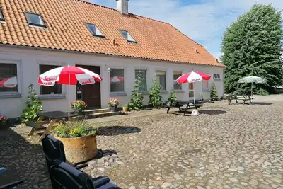 Image de Holiday apartment with sea view, near.