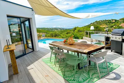 Image de Sandrine - Villa, Terrasse, Piscine - by Tgb