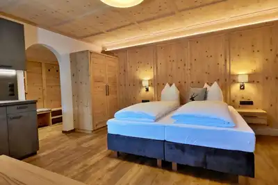 Image de Stilvolle Appartement Schöllerberg im Herzen Tirols