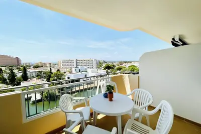 Image de Studio face aux canaux de Santa Margarita