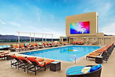 Image de In “Entertainment Capital of the World! ” Pool, Casino, Close to Mob Museum