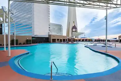 Image de Dream Vegas Vacation! 2 Elegant Units, Pool, Bar & Restaurants, Casino