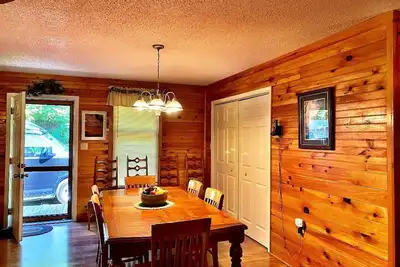 Image de Beech Mountain Getaway with Hot Tub, 4br, Sleeps 8, 2-Night Min Stay!