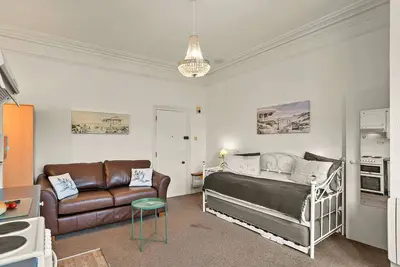 Atherfield Apartments No. 7  - Sunny Side