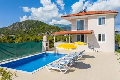 Image de Villa Corals - Quatre Chambres Villa, Couchages 8