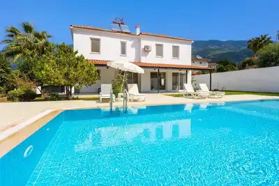 Image de Villa Oliv - Trois Chambres Villa, Couchages 7