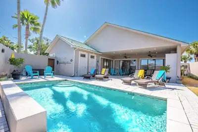 Image de Dog Friendly, Private Pool, Fenced Yard, Golf Cart