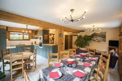 Image de Chalet, wifi, parking, casier à ski, 136m², Châtel