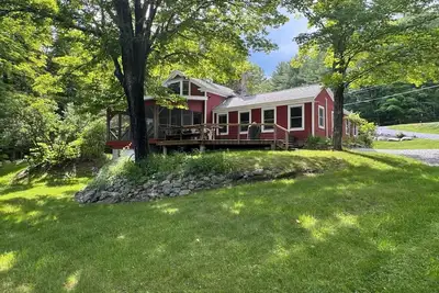 Image de Classic Adirondack Lakefront Cottage; 75' Dock; 210 Private Acres for hiking\n\n