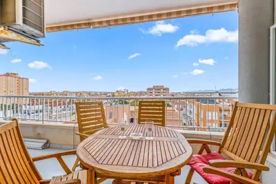 Image de Appartement 'Sunflower Flamencos' avec terrasse privée, Wi-Fi et climatisation