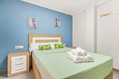Image de Appartement 'Sunflower Santiago' avec terrasse privée, Wi-Fi et climatisation