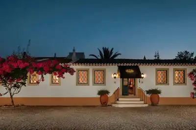 Image de Maison de campagne \"Liberal Wing Villa\" avec vue sur les montagnes, piscine partagée et Wi-Fi
