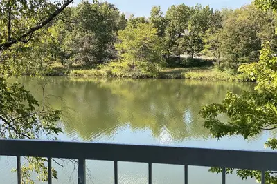 Image de Lakefront near Kc Chiefs/Royals. Free round-trip airport & game transport