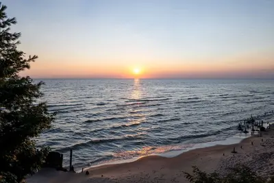 Image de Amazing Newly Constructed Home on Lake Michigan with Private Beach and Sunsets