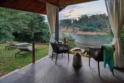 Image de The Namkhan_Riverfront Suite_Luxurious Bungalow with private garden