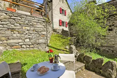 Image de Rustico Esterina, Lavertezzo, Val Verzasca, Switzerland