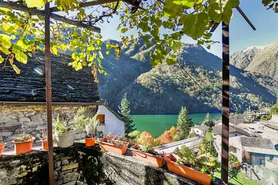 Image de Casa Carla 2, Vogorno, Switzerland