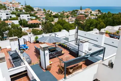 Image de 2 Bedroom Penthouse Apartment, Miraflores