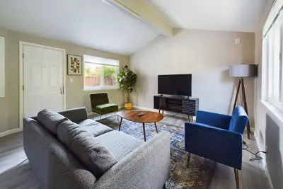 Image de Lovely SouthHip San Jose 3br, w/ Garage, W/D, Backyard, by Blueground