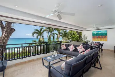 Panoramic 3 bedroom villa with jacuzzi and amazing views