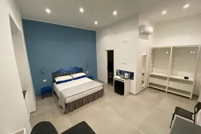 Image de Apartment boutique hotel in a very safe, authentic area in Naples + food tour