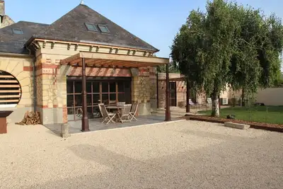 Image de Gîte de charme avec spa, piscine intérieure et jardin clos près de Chinon