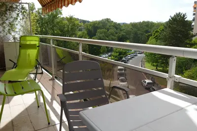 Image de Aix en Provence, Appartement 80m2, grande résidence arborée. Parc de la Torse.