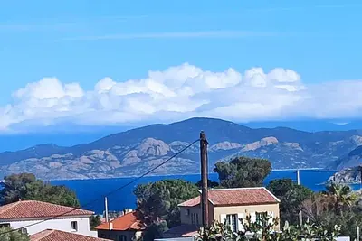 Image de bel appartement climatisé à l'ile rousse 15mn à pied du centre ville et la plage