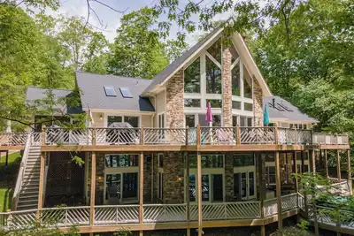 Image de Fair Oaks on the Cove: Lakefront, Dogs Ok, Dock, Hot Tub