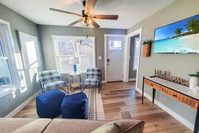 Image de Okoboji BLUEtiful Cottage