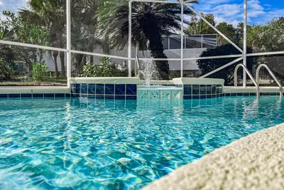 Image de Private Pool-Walk to Beach-Sleeps 10-Pet Friendly-Golf Cart Options