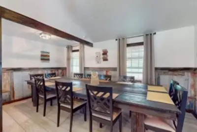 Image de The Center: Marvelous 5-bedroom house for wellness and peace.