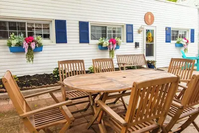 Image de Cottage at Westley House, 2 Blocks from Beach and Boardwalk, Fenced-in Courtyard