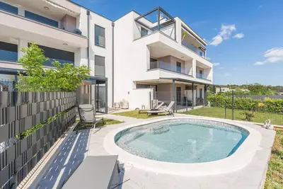 Superbe appartement à Novigrad avec.