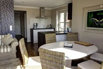 Image de Appartement-2-Salle de bain privée séparée-Vue sur la marina