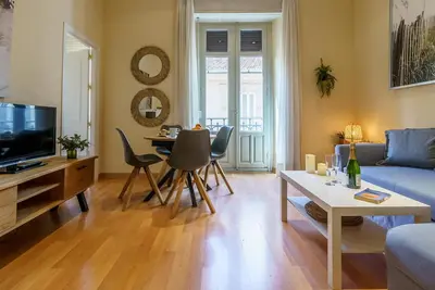 Image de Appartement lumineux de deux chambres dans le centre historique