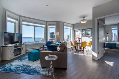 Image de Stunning Waterview Condo in the Heart of Seattle!