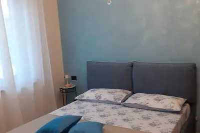 Image de EdMo: Shelter among the vineyards - Osasca Chamber