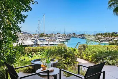 Image de Martha's Retreat | Waterfront Luxury