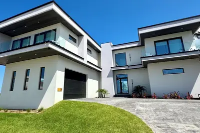 Image de Sea Salt Villa - Luxury Villa + Full Concierge!