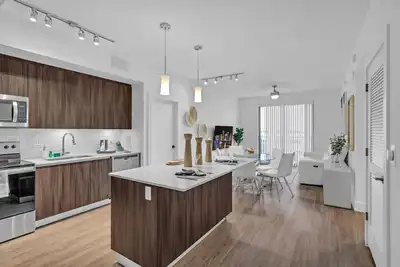 Image de Modern 2 Bed in the Heart of Doral Free Parking