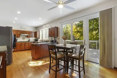 Image de Naperville Rental - Harmony Ct