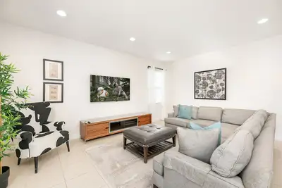 Image de 20% Off Family Villa 5br 4 En-Suite with Pool & Spa & Ping-Pong & Foosball\n\n\n\n