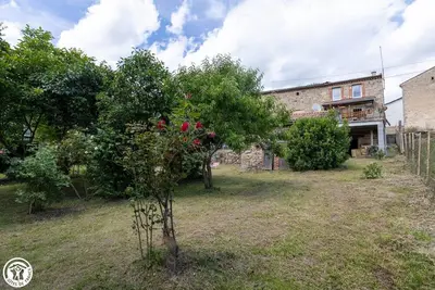 Image de Le gîte à la campagne aux pierres violettes