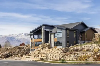 Image de Luxury Heber Home- Minutes from Park City- Sleeps 16