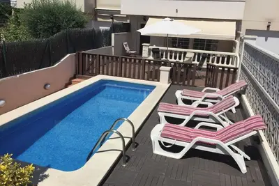 Image de Maison de vacances 'Sitges Llum House' avec vue sur la mer, Wi-Fi et climatisation