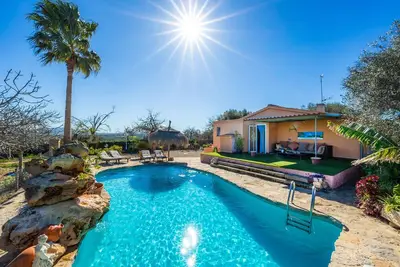 Image de Villa 'Cas Guixer' avec vue sur les montagnes, piscine privée et Wi-Fi
