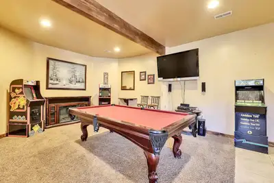 Image de Family retreat, close to lifts, hot tub, arcades, pool table, smart TVs, wifi
