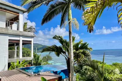 Image de Chalets Bougainville\nUpper floor Apartment with Ocean view